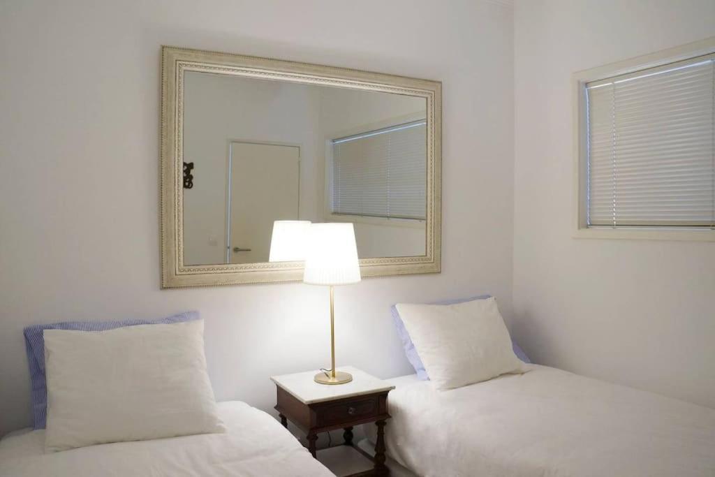 Two Bedroom Apt In Historic Location! Close To The River Lisbon Exterior photo